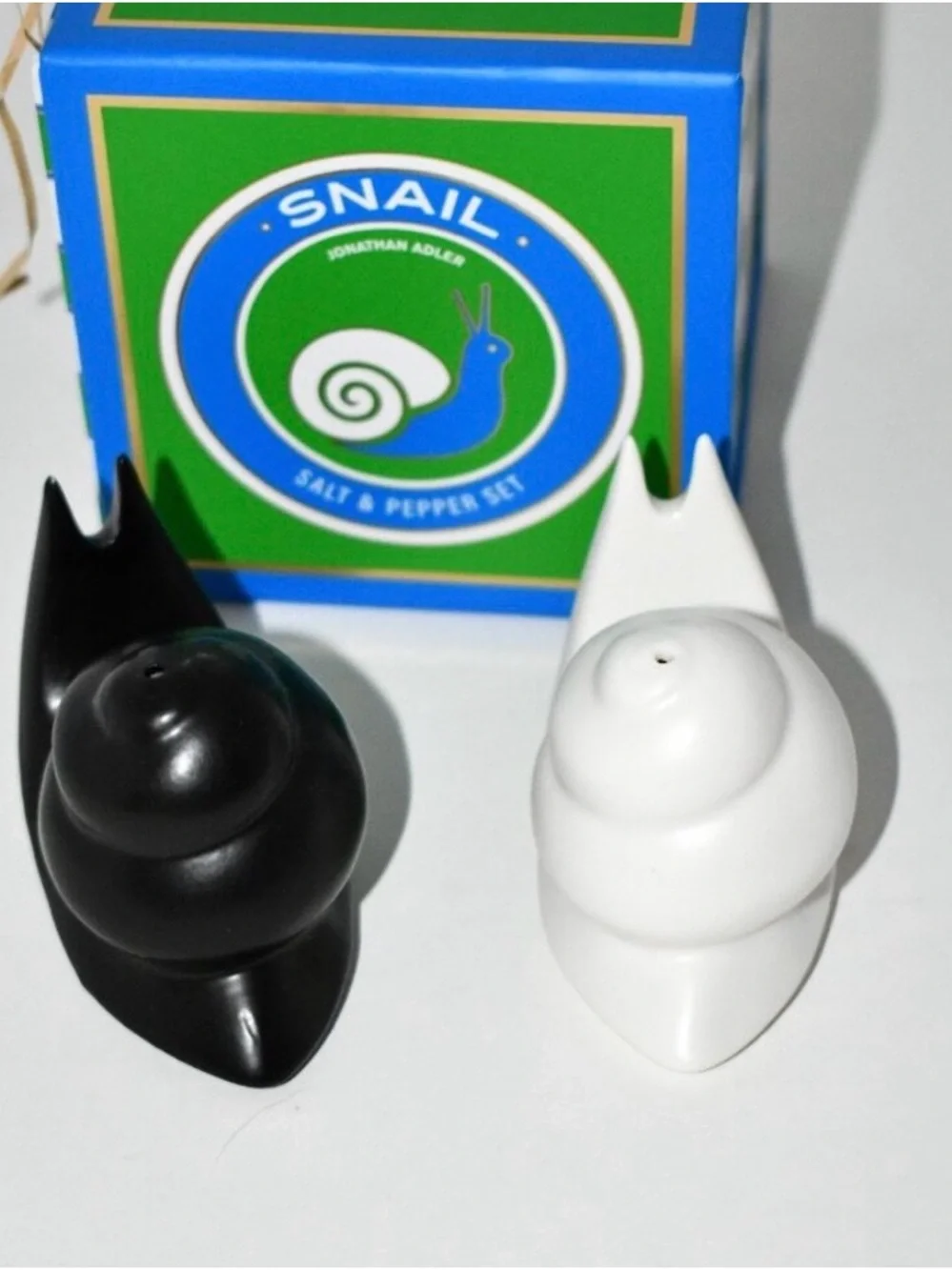 NEW IN BOX JONATHAN ADLER SNAIL SALT AND PEPPER SHAKERS WHITE AND BLACK
